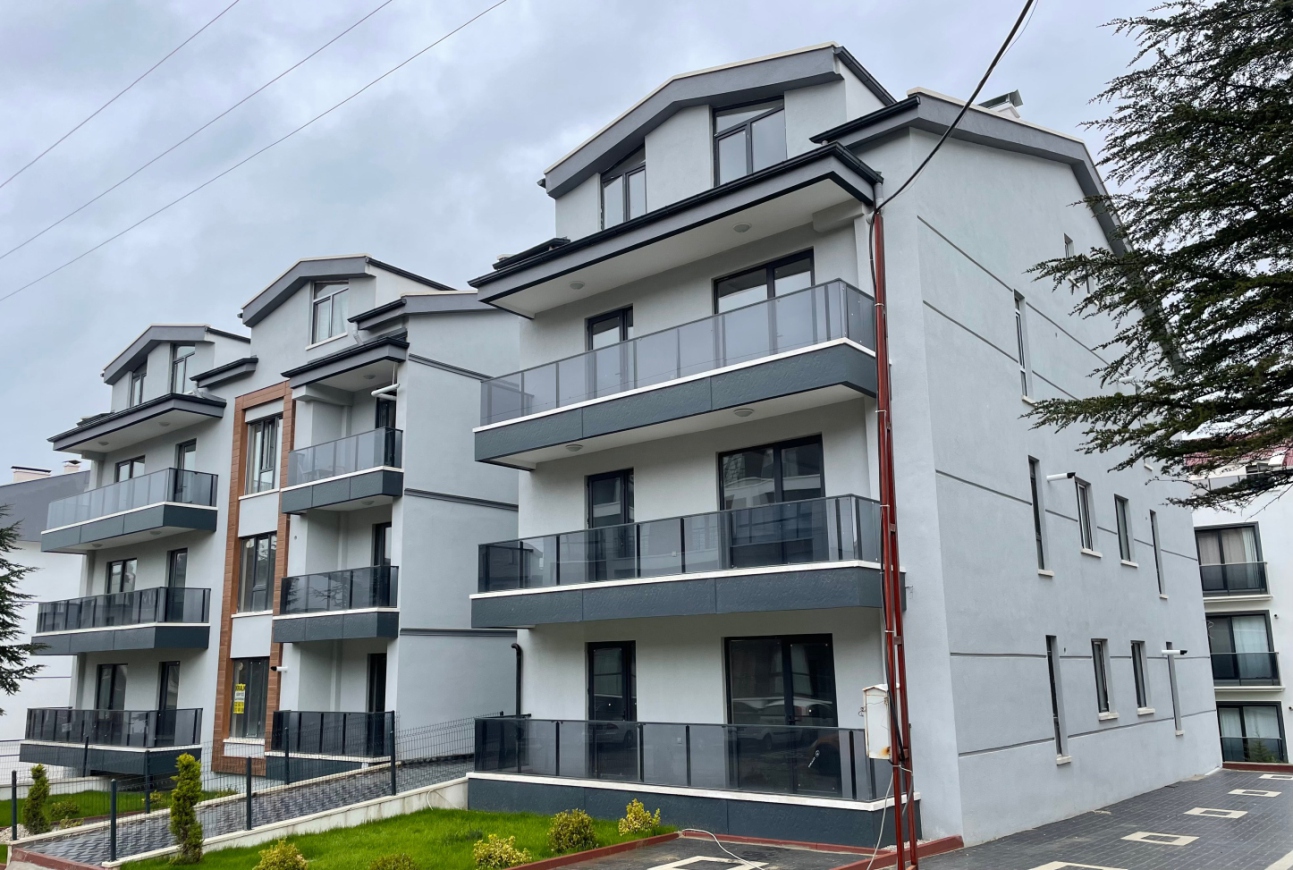 ANKARA İNCEK 222 ADA 15 PARSEL 18 KONUT ÇAM KONUTLARI